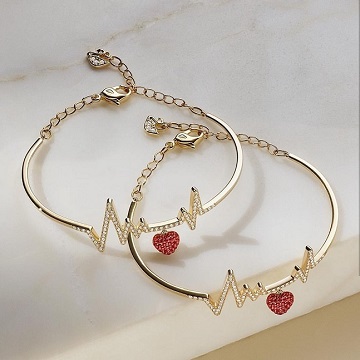 One 2 Swarovski